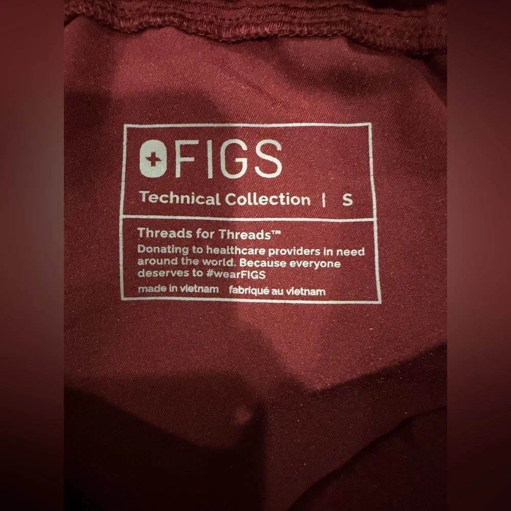 Figs Burgundy Pants size L